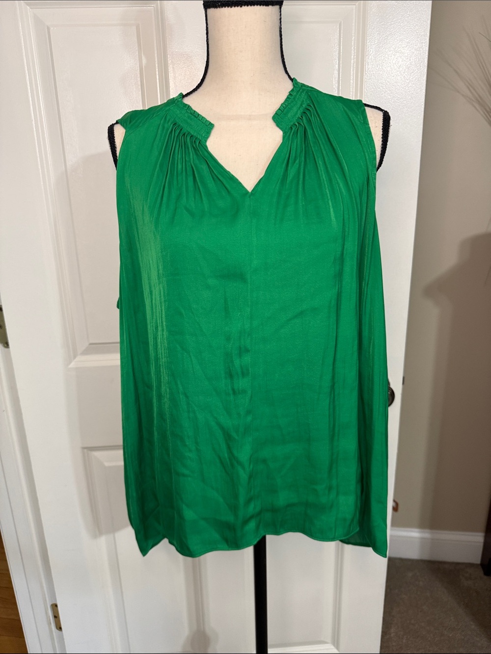 Simply Vera Vera Wang Sleeveless V-Neck Camisole in Green